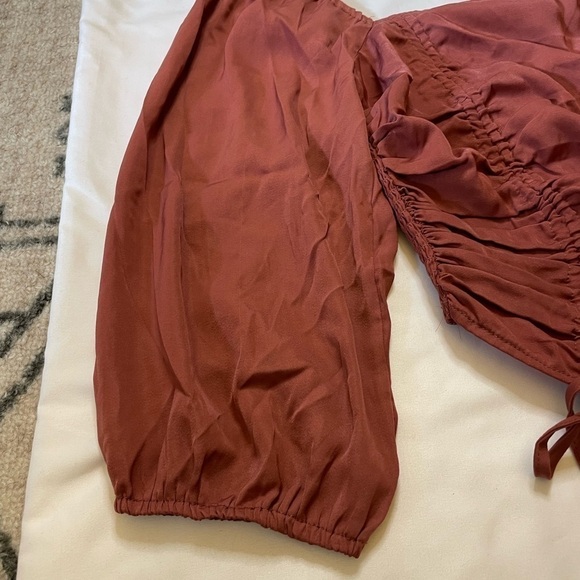 Forever21 size medium rust color blouse - Picture 5 of 6